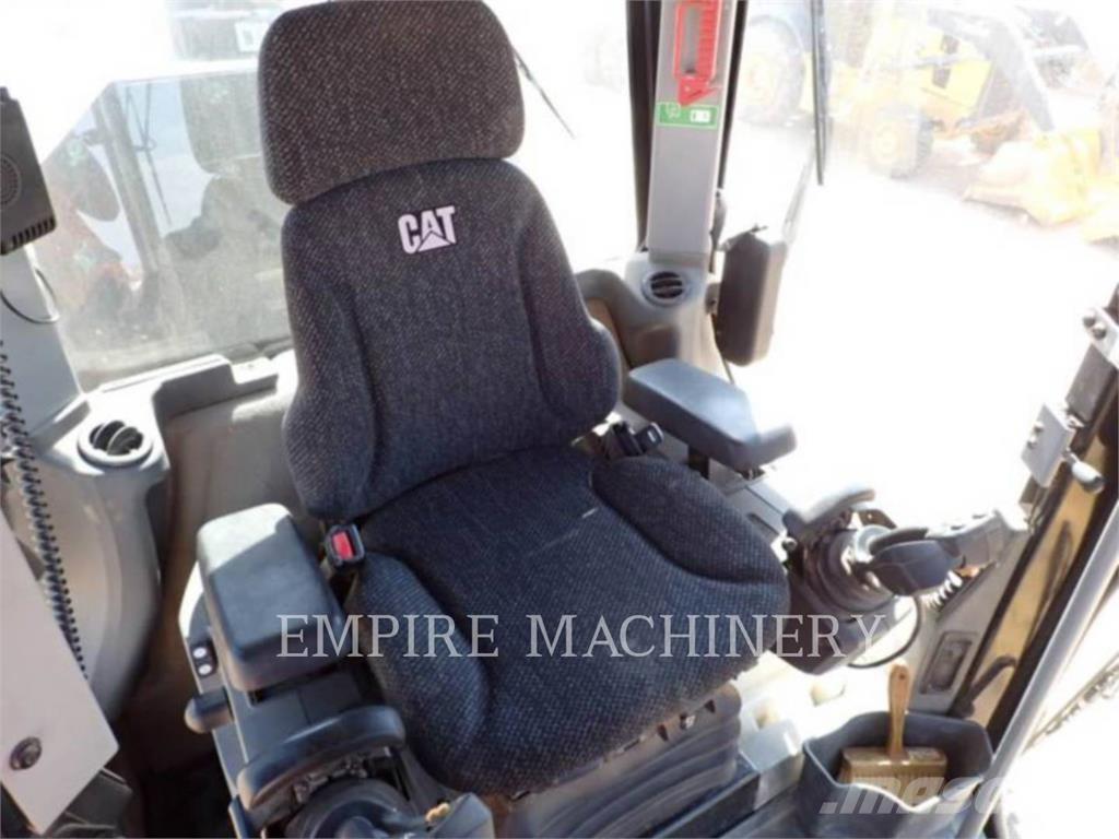 CAT 12M3 Niveleuse