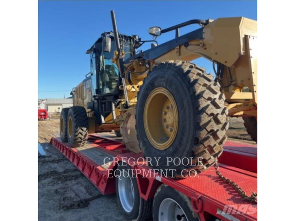 CAT 12M3 Niveleuse