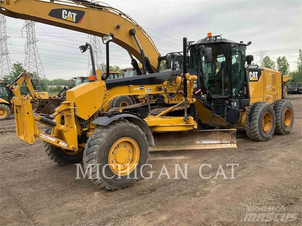 CAT 12M3 AWD Niveleuse