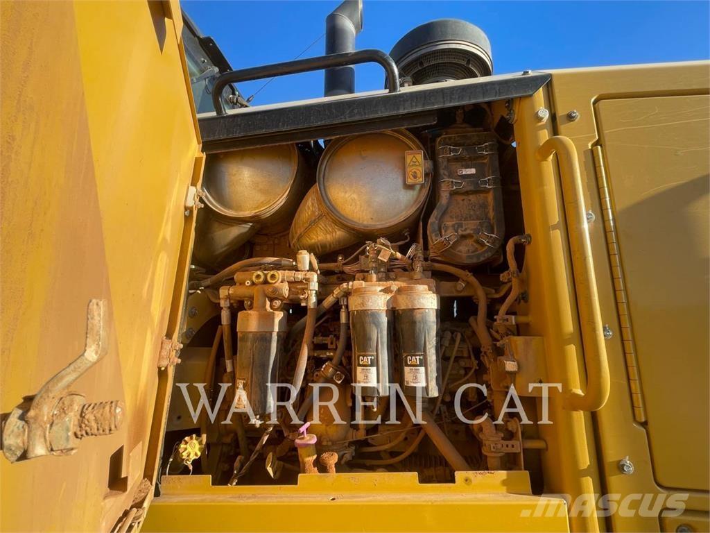 CAT 12M3 AWD Niveleuse