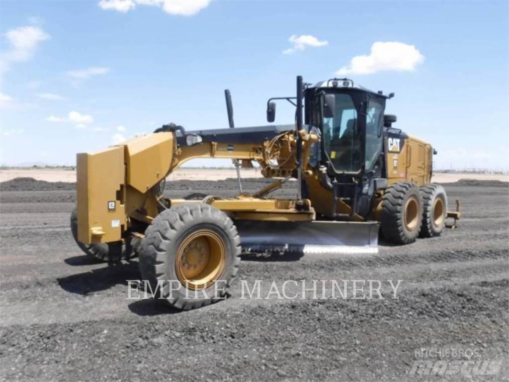 CAT 12M3 TR Niveleuse