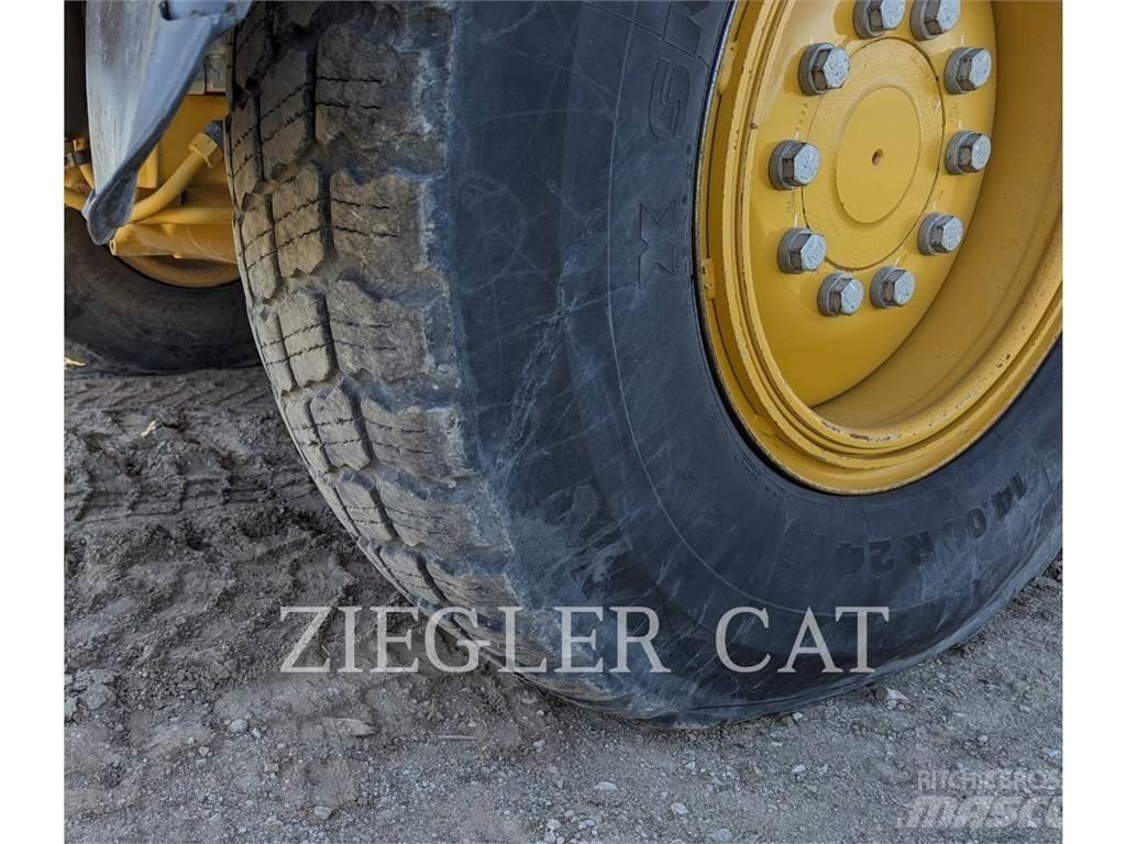 CAT 12M3AWD Niveleuse