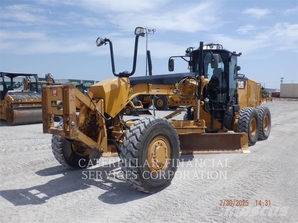 CAT 12M3AWD Niveleuse