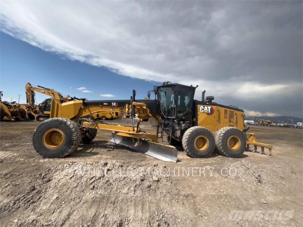 CAT 14 Niveleuse