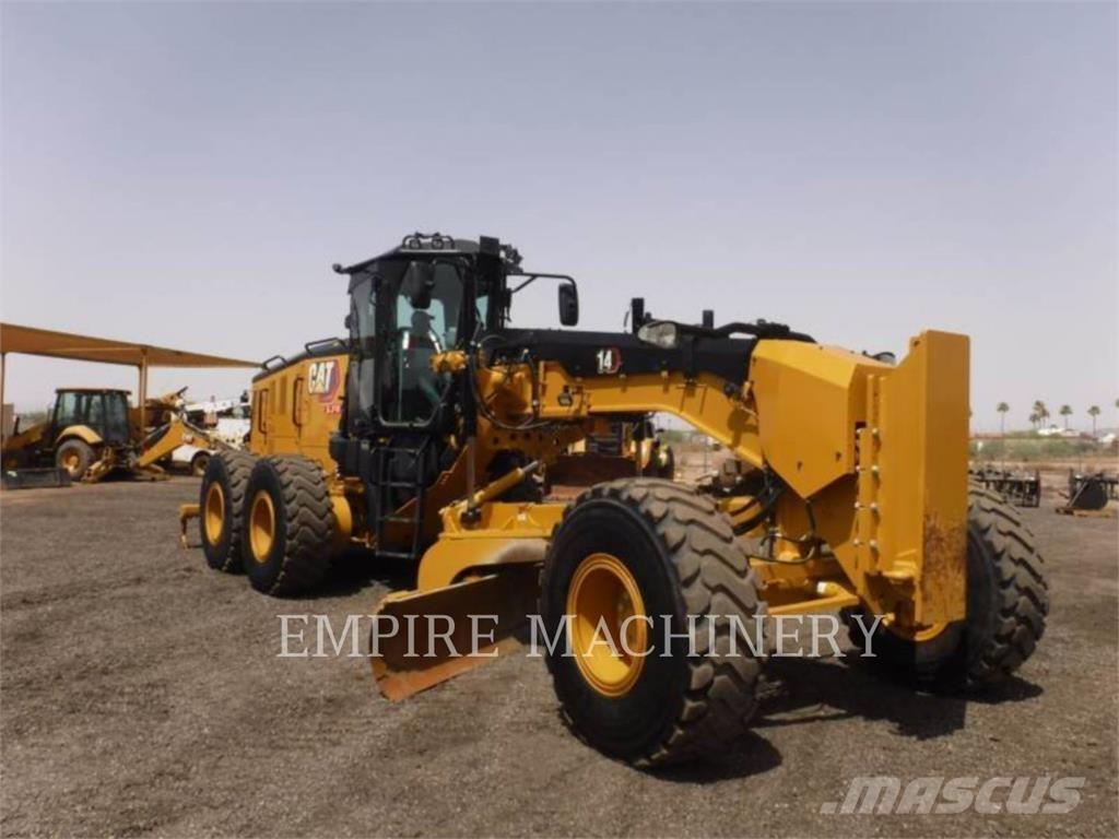 CAT 14-15 Niveleuse