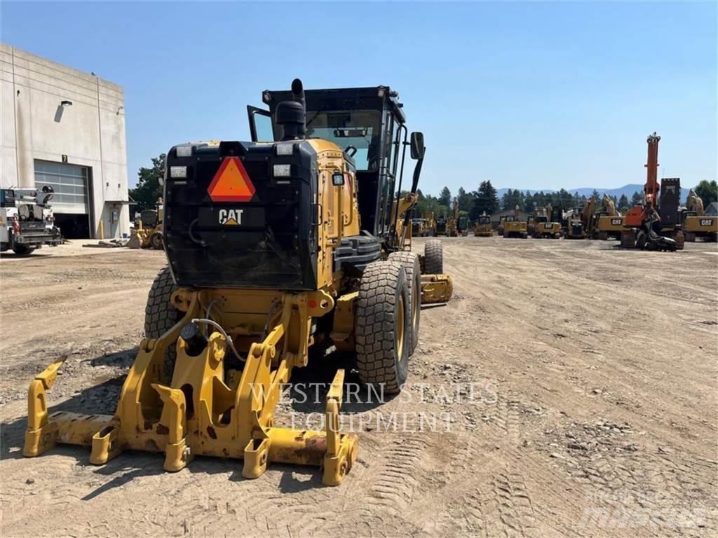 CAT 140 Niveleuse