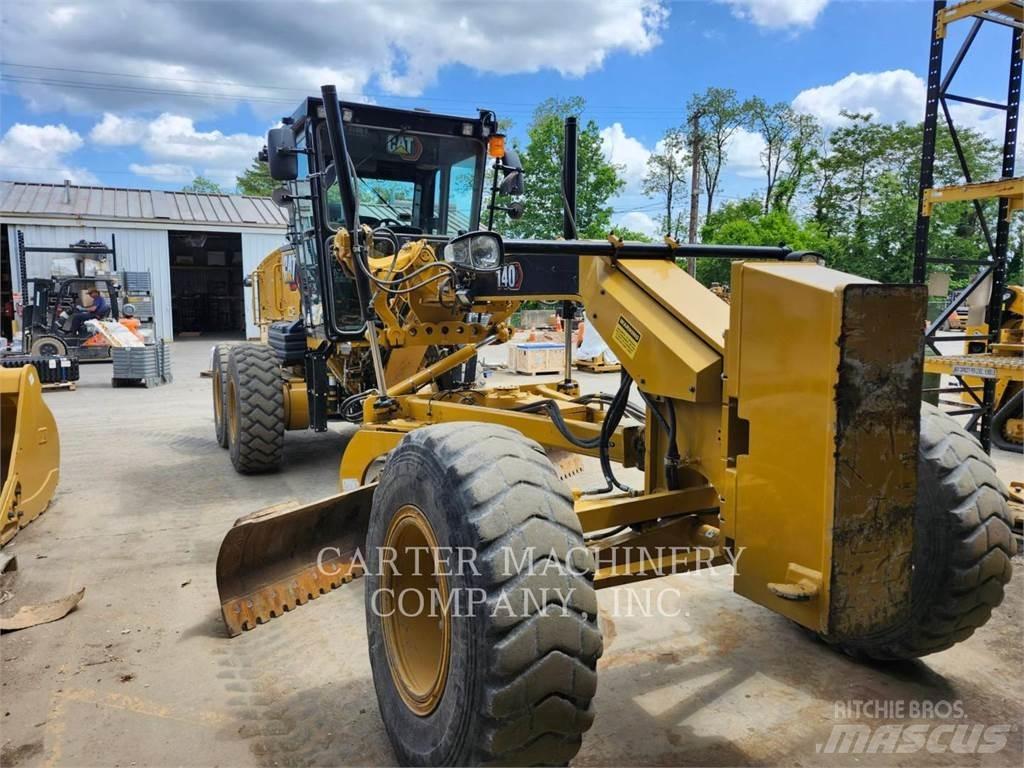 CAT 140 Niveleuse