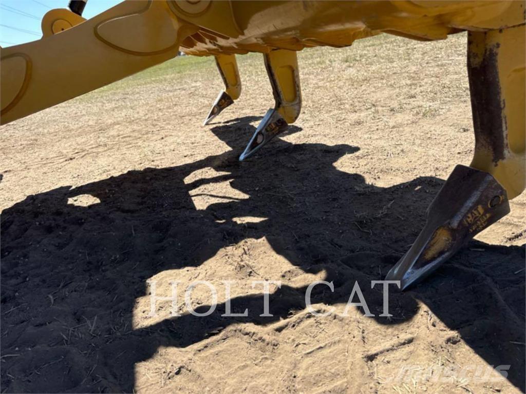 CAT 140 Niveleuse