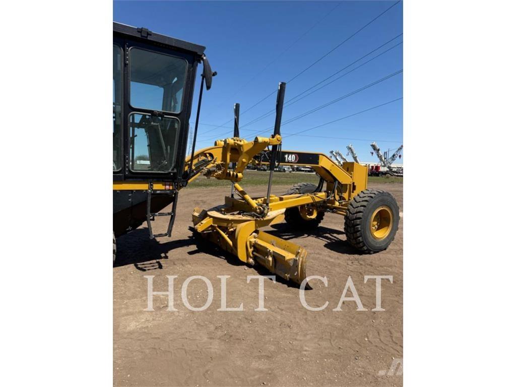 CAT 140 Niveleuse