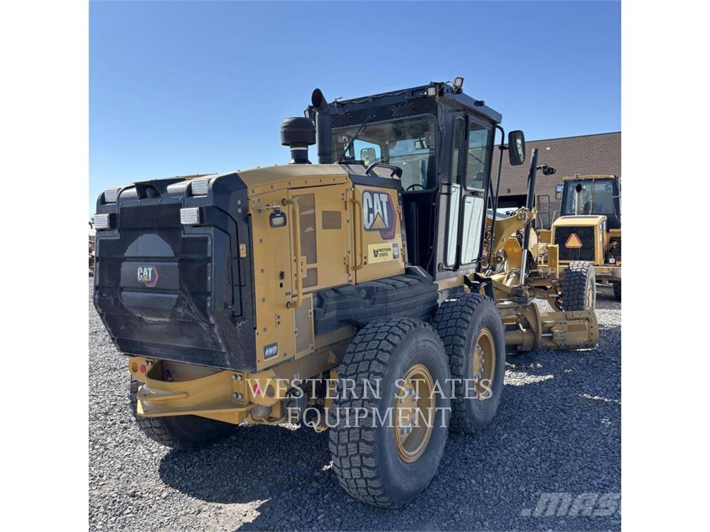 CAT 140 Niveleuse