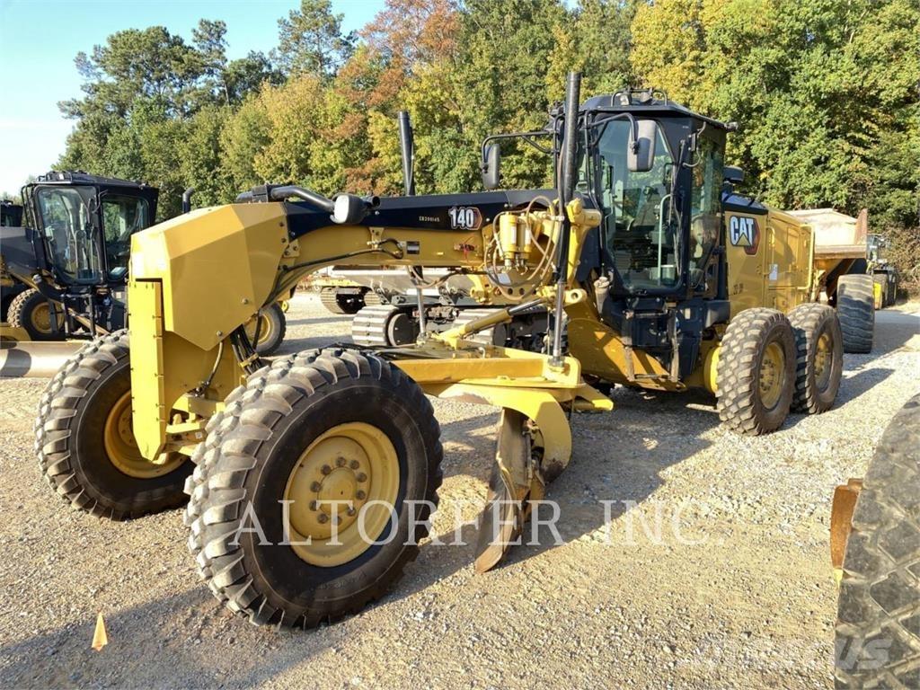 CAT 140 Niveleuse
