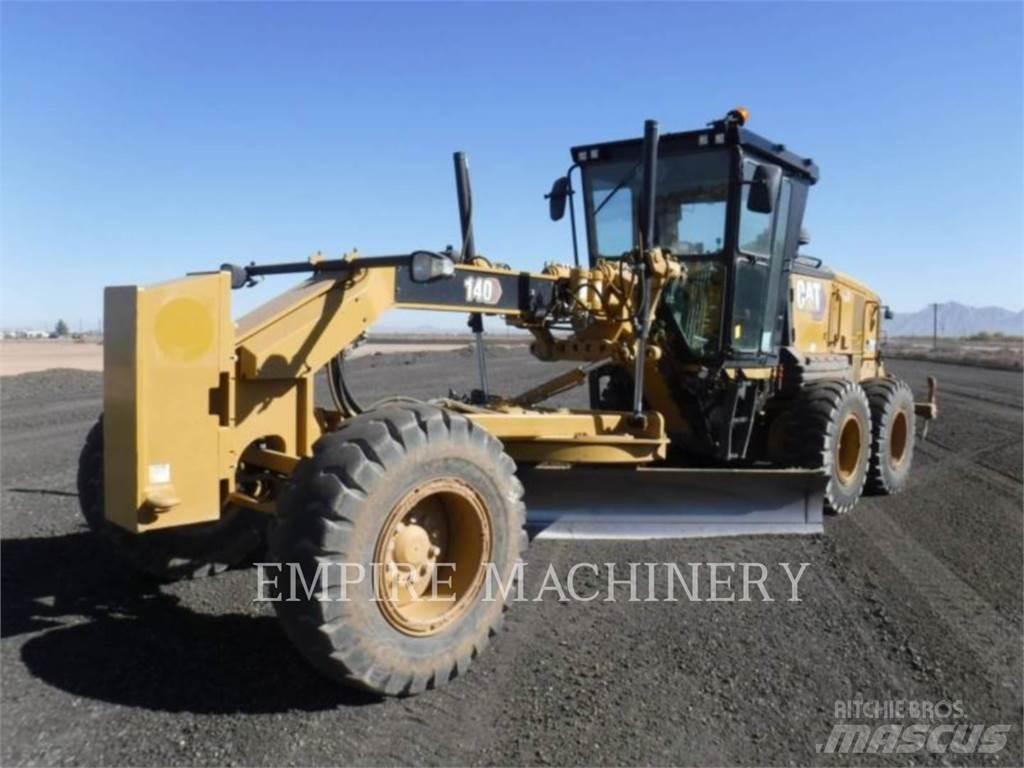 CAT 140-13 Niveleuse