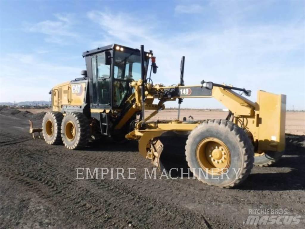 CAT 140-13 Niveleuse