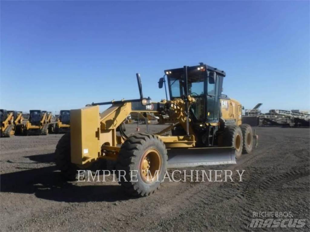 CAT 140-13 Niveleuse