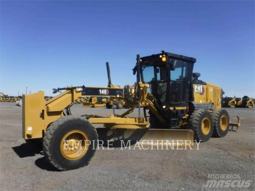 CAT 140-13 Niveleuse