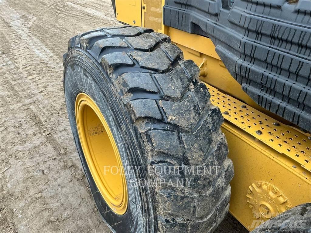 CAT 140-13AWL Niveleuse