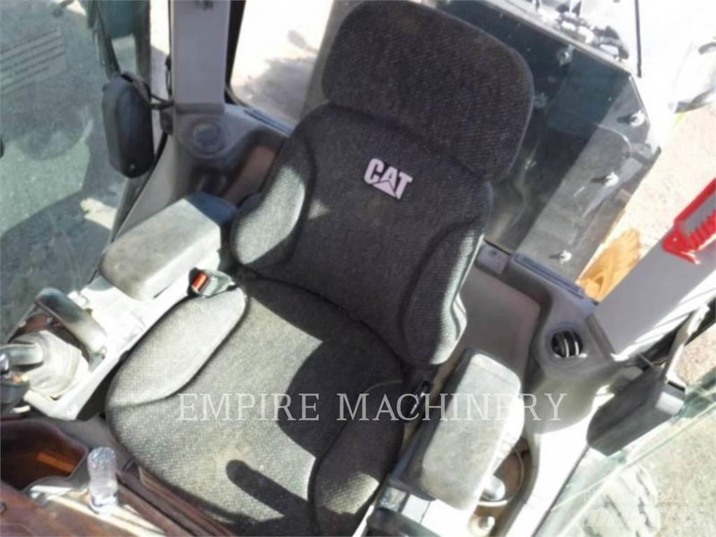 CAT 140-15 Niveleuse