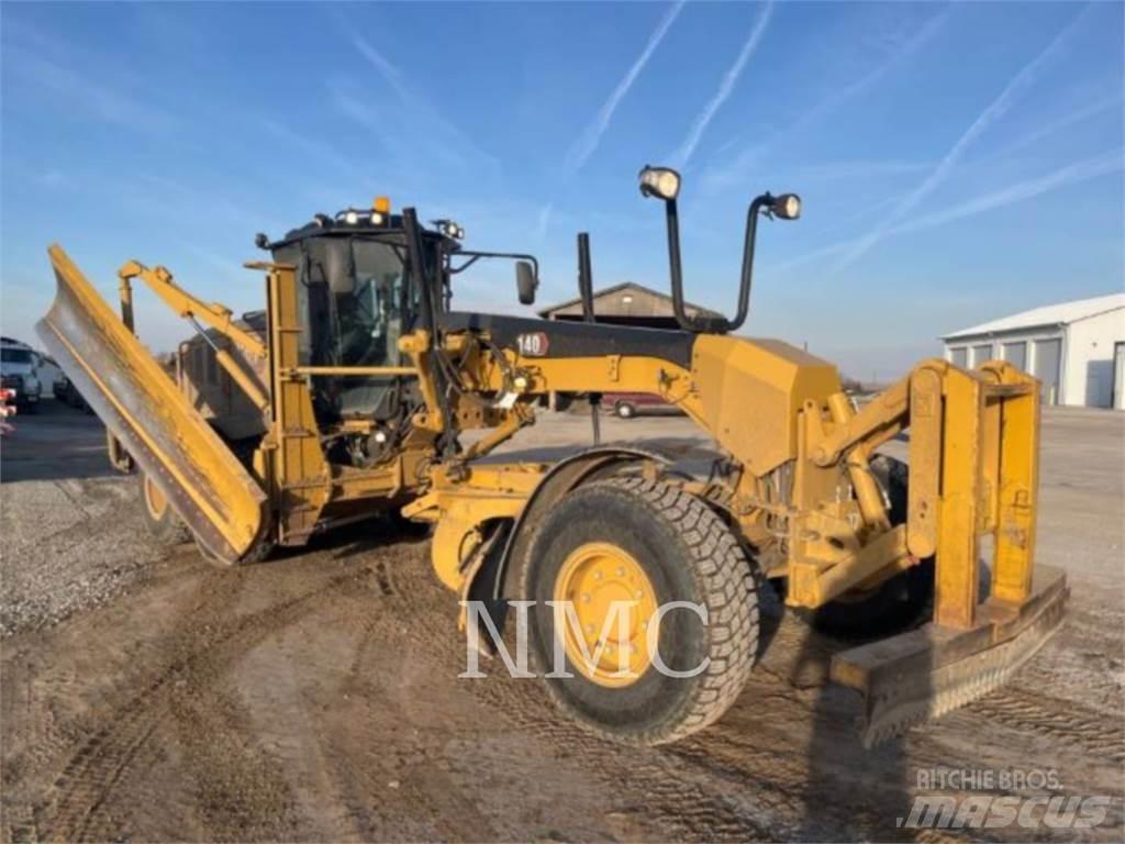 CAT 140-15AWD Niveleuse