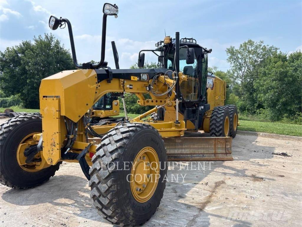 CAT 140-15AWJI Niveleuse