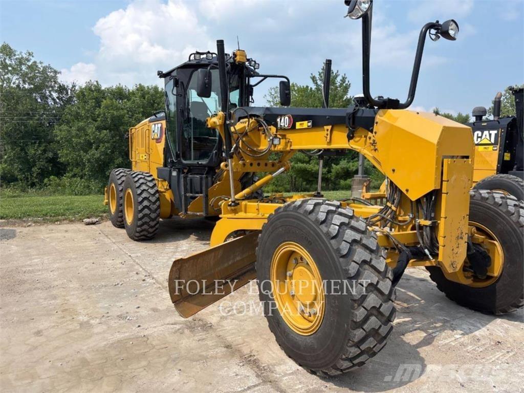 CAT 140-15AWJI Niveleuse