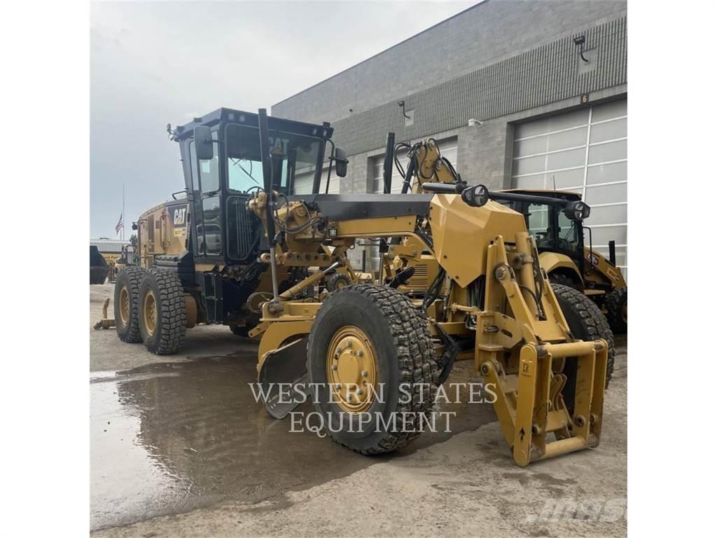 CAT 140 AWD Niveleuse
