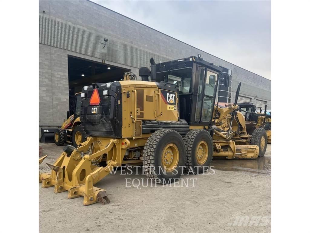 CAT 140 AWD Niveleuse