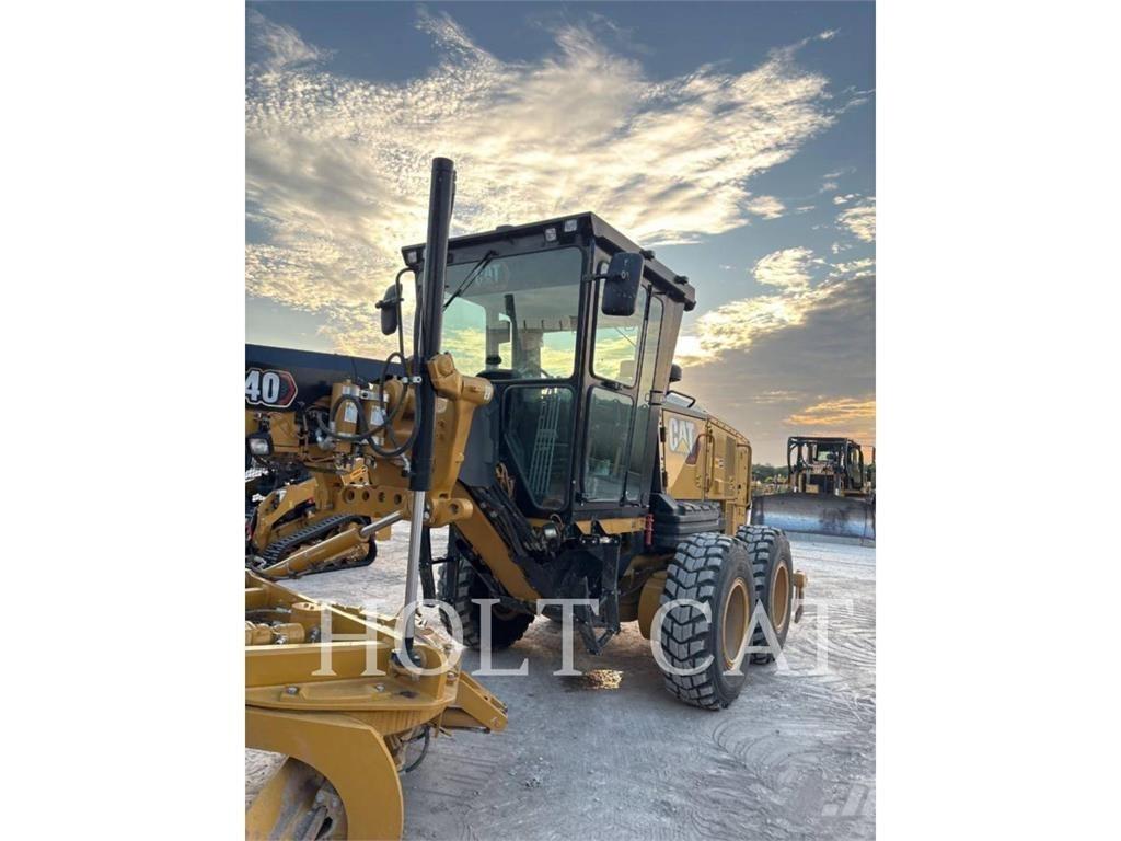CAT 140 AWD Niveleuse