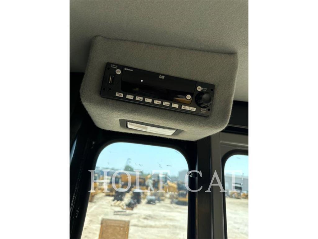 CAT 140 AWD Niveleuse