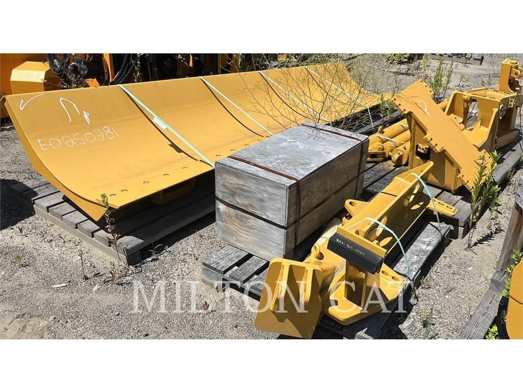 CAT 140 MASTLESS WING Souffleuse à neige