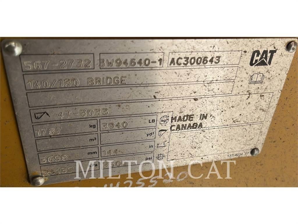 CAT 140 MASTLESS WING Souffleuse à neige