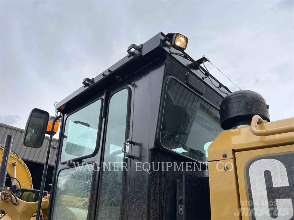 CAT 140GC Niveleuse
