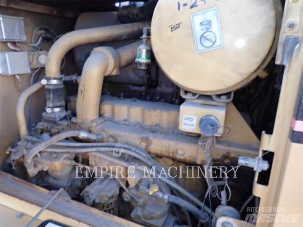 CAT 140H Niveleuse