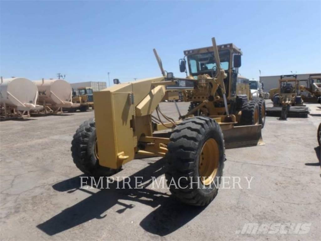 CAT 140H Niveleuse