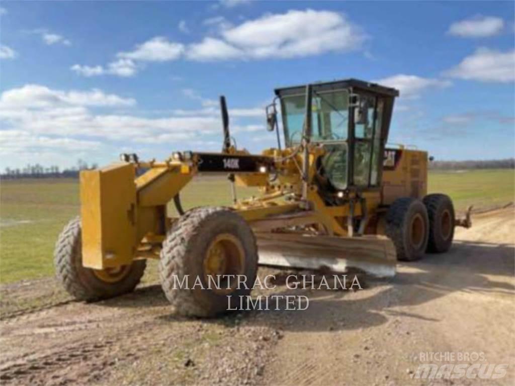 CAT 140K Niveleuse
