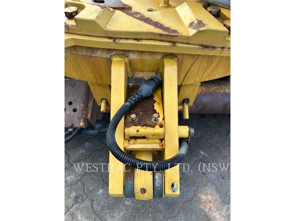 CAT 140M Niveleuse