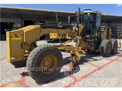 CAT 140M Niveleuse