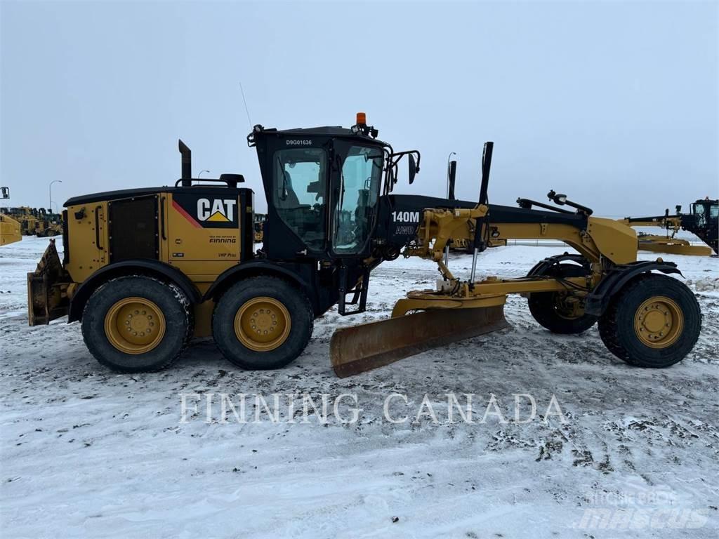 CAT 140M Niveleuse