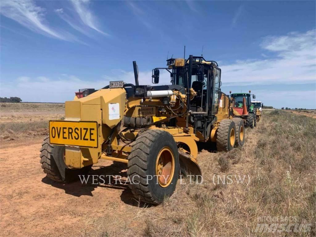 CAT 140M Niveleuse