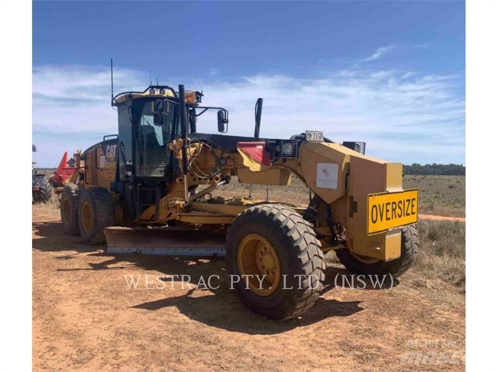 CAT 140M Niveleuse