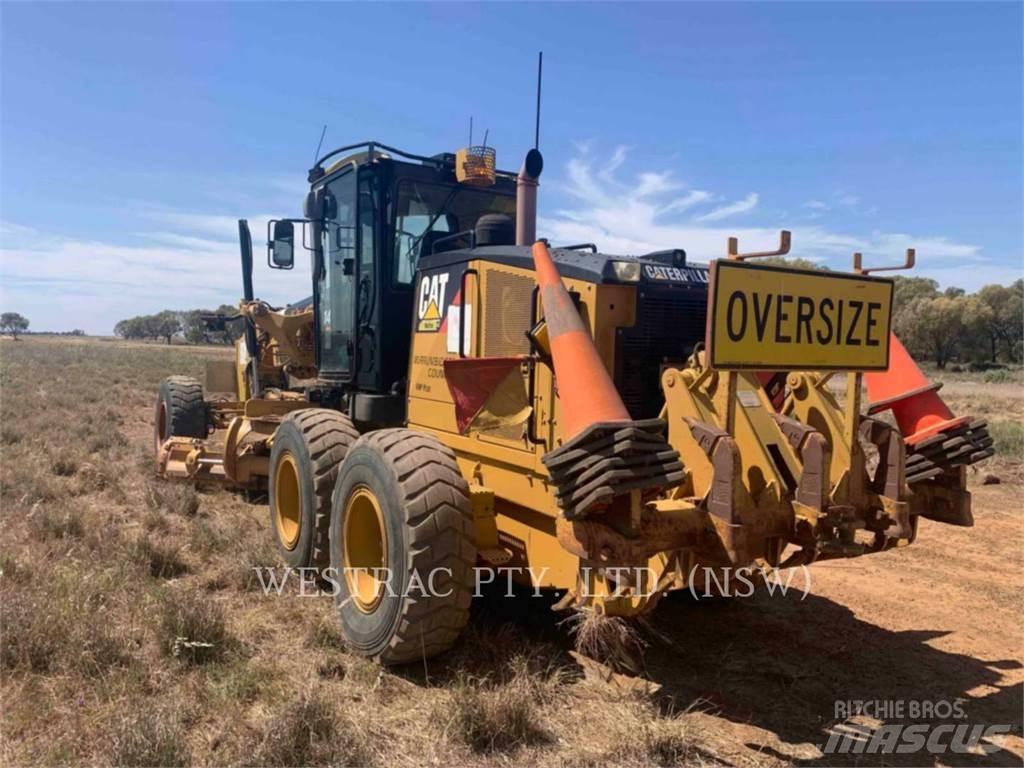 CAT 140M Niveleuse