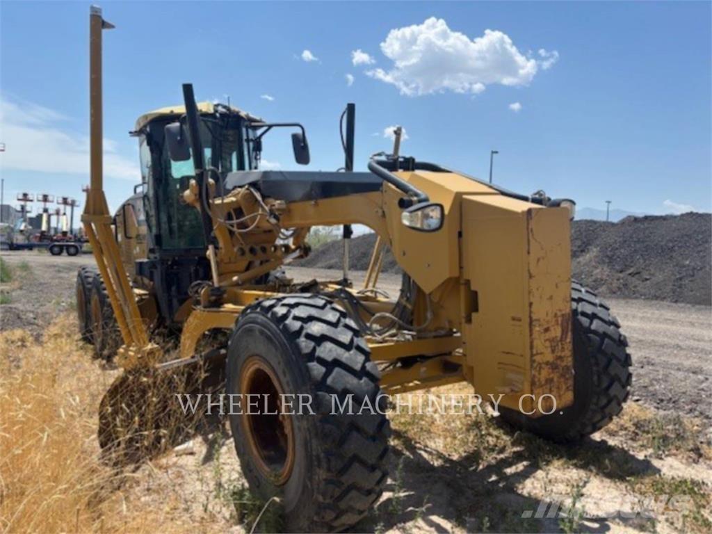 CAT 140M Niveleuse