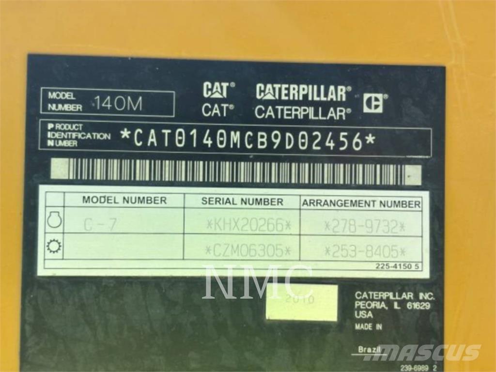 CAT 140M Niveleuse