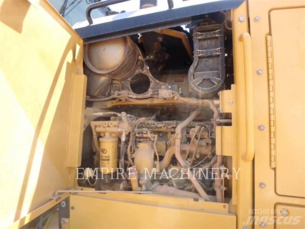 CAT 140M2 Niveleuse
