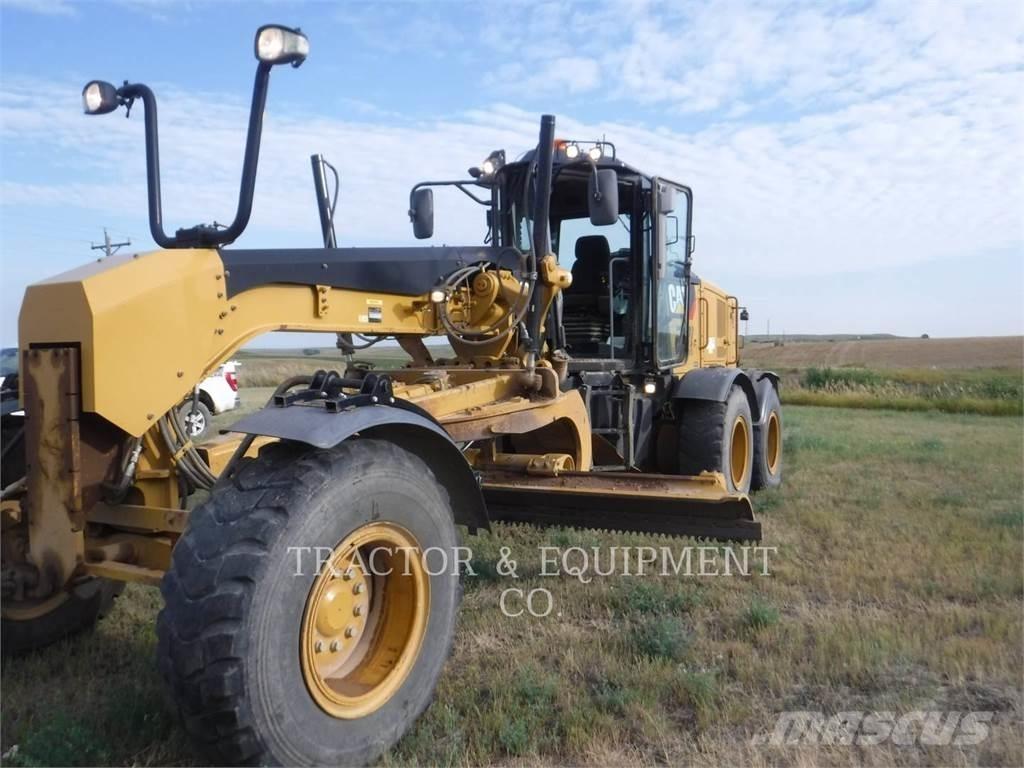 CAT 140M2 Niveleuse