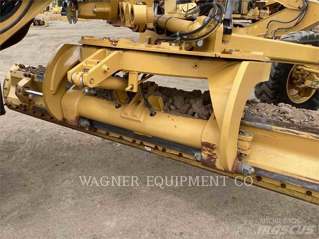 CAT 140M2 Niveleuse