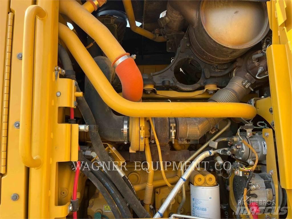 CAT 140M2 AWD Niveleuse
