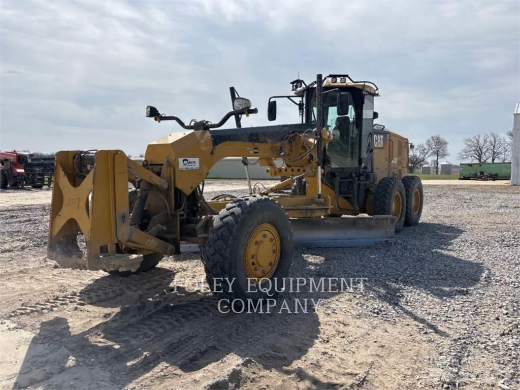CAT 140M2AW Niveleuse
