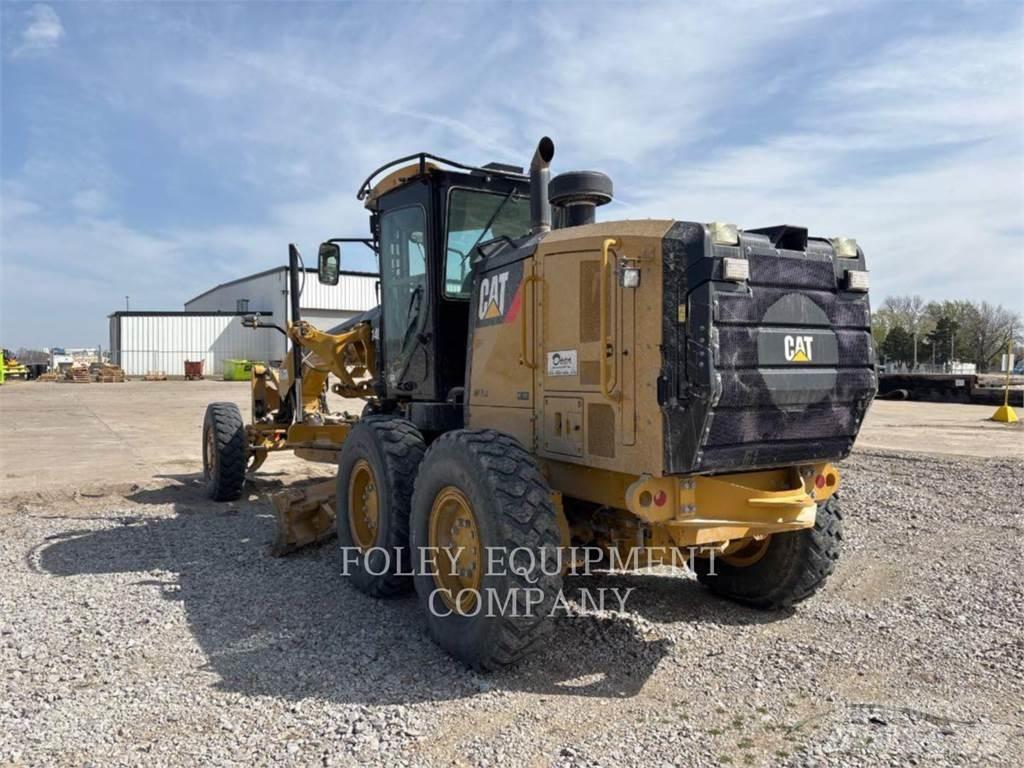 CAT 140M2AW Niveleuse