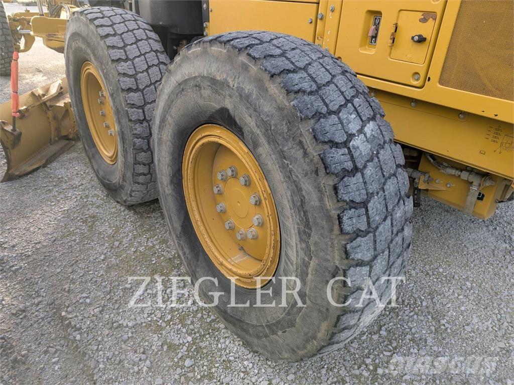 CAT 140M2AWD Niveleuse