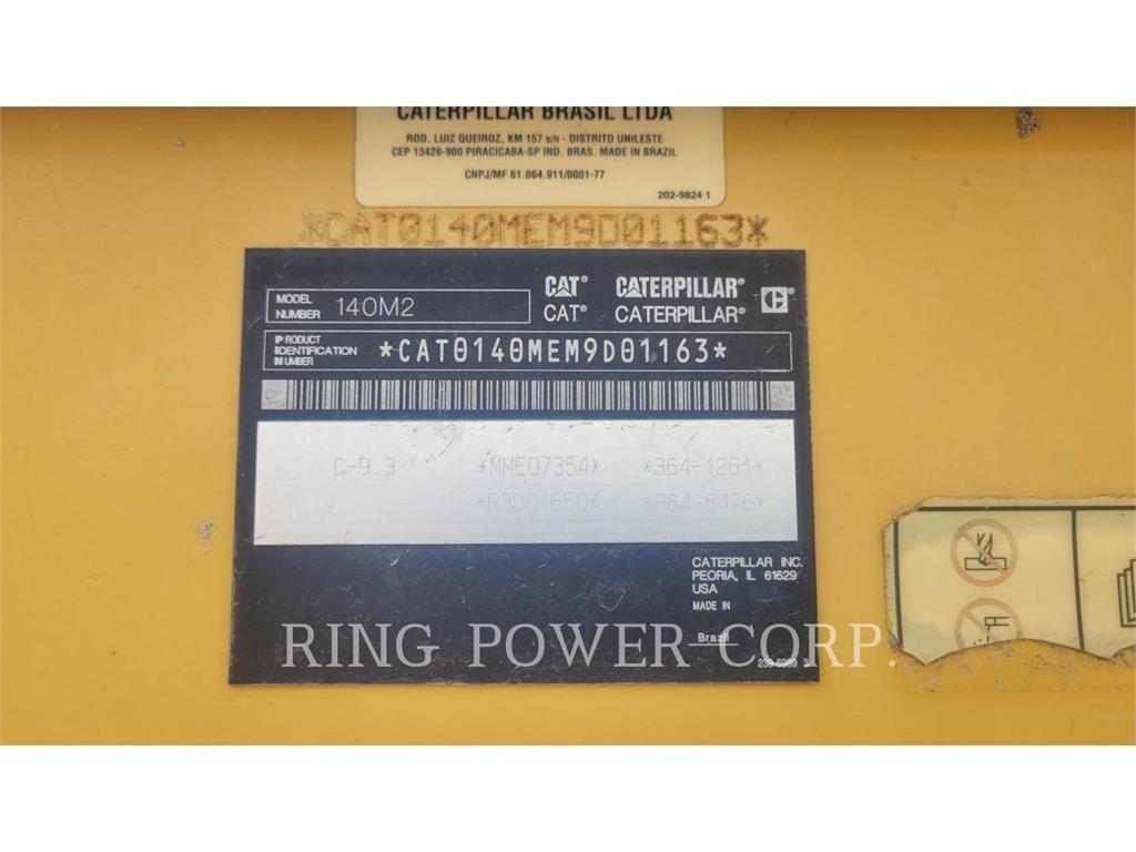 CAT 140M2EW Niveleuse